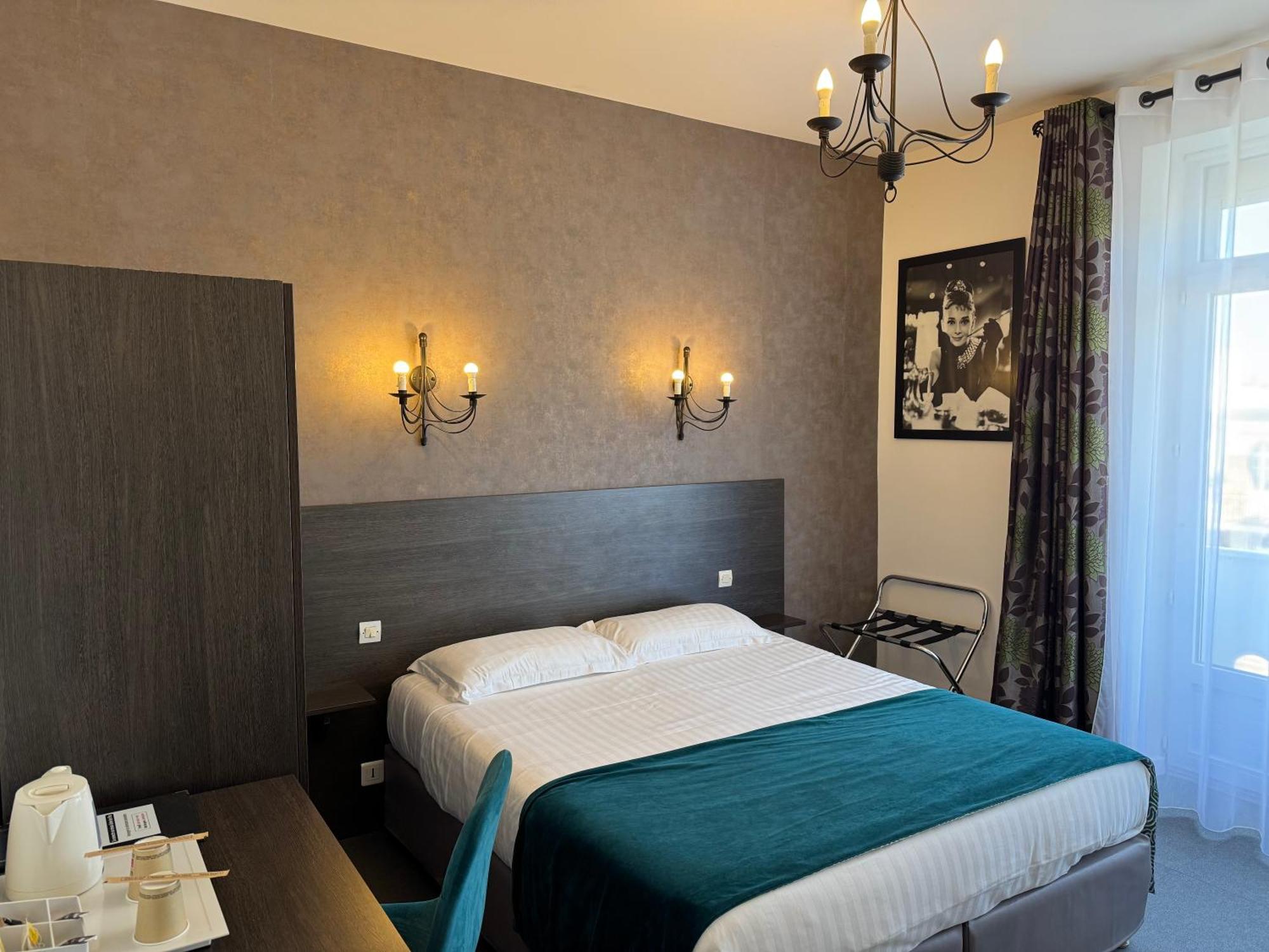 Hotel Calme Des Pins & Spa Les Sables-dʼOlonne Екстериор снимка