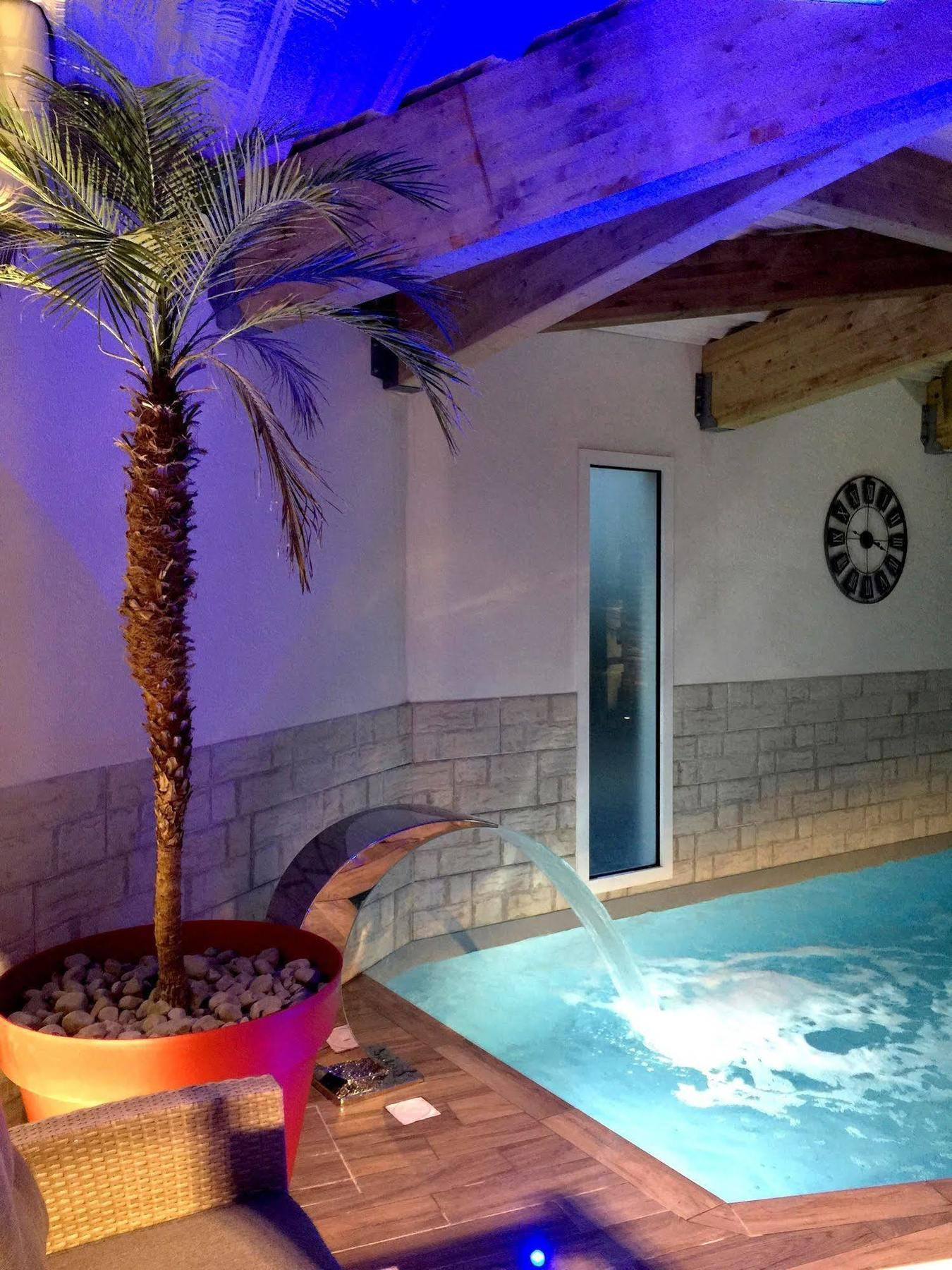 Hotel Calme Des Pins & Spa Les Sables-dʼOlonne Екстериор снимка