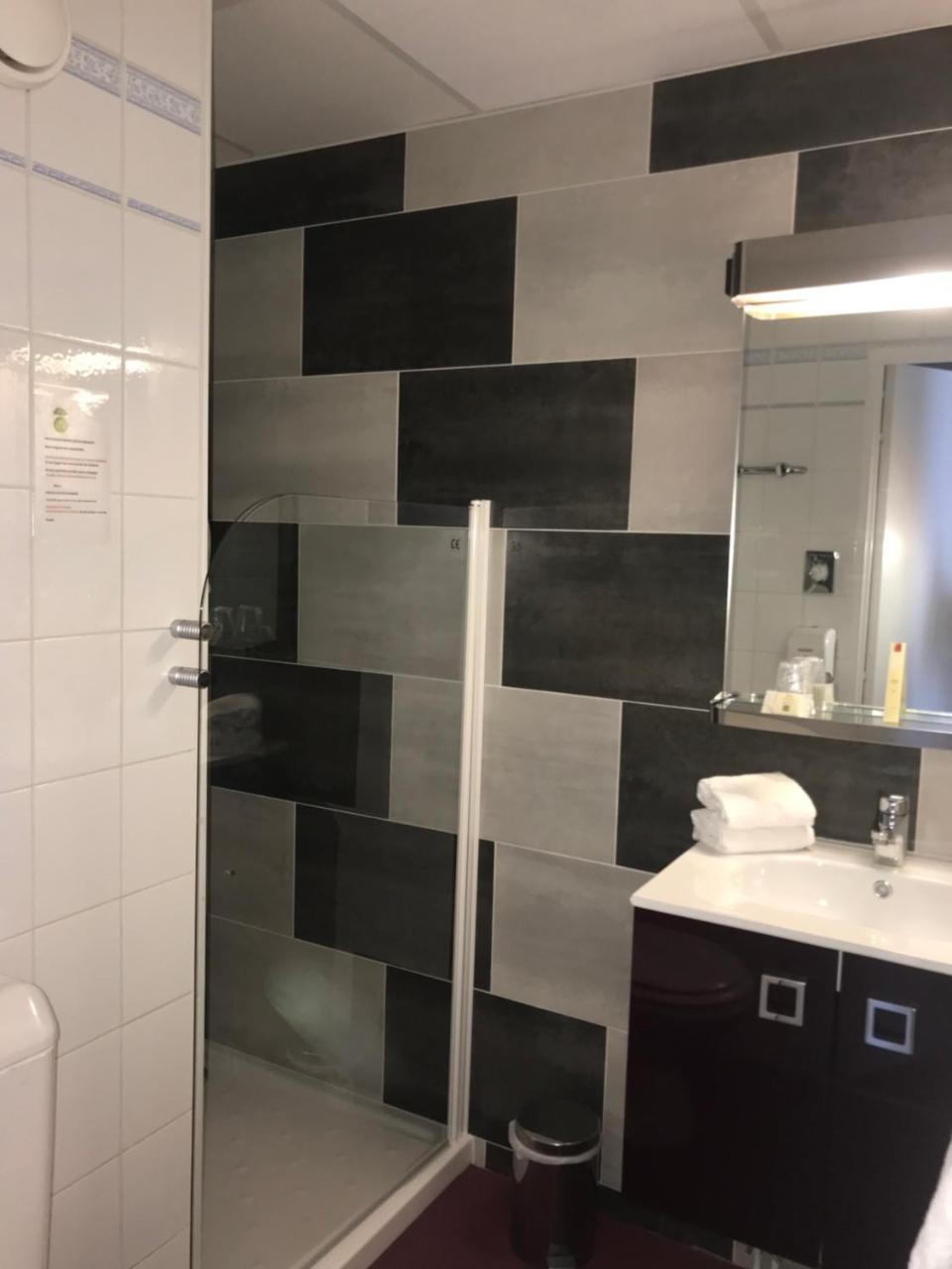 Hotel Calme Des Pins & Spa Les Sables-dʼOlonne Екстериор снимка
