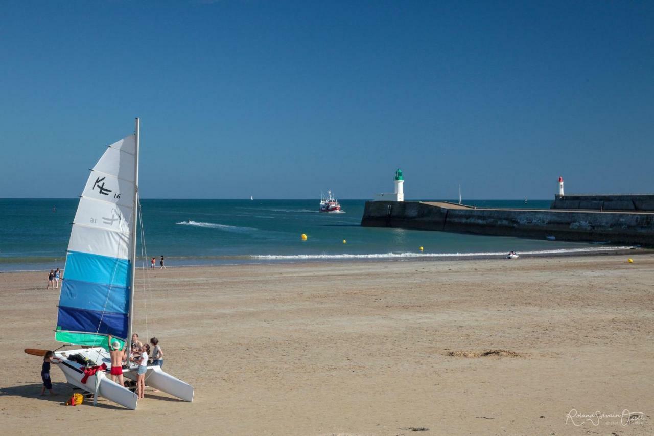 Hotel Calme Des Pins & Spa Les Sables-dʼOlonne Екстериор снимка